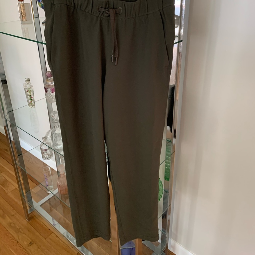 NWOT on the fly Lululemons